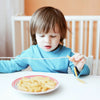 Babyactiviteit: Maak een ketting van pasta